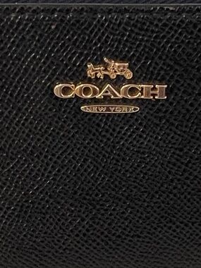 Coach Navy Blue Crossgrain Leather Zip-Around Wallet / Gold Hardware